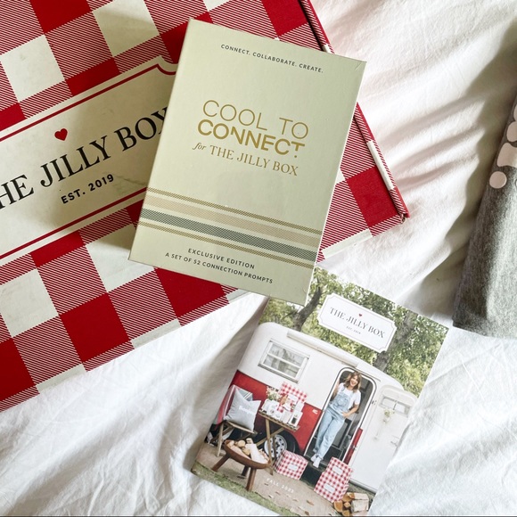 Jilly Box Other - Fall 2022 Jilly Box Cool to Connect Cards